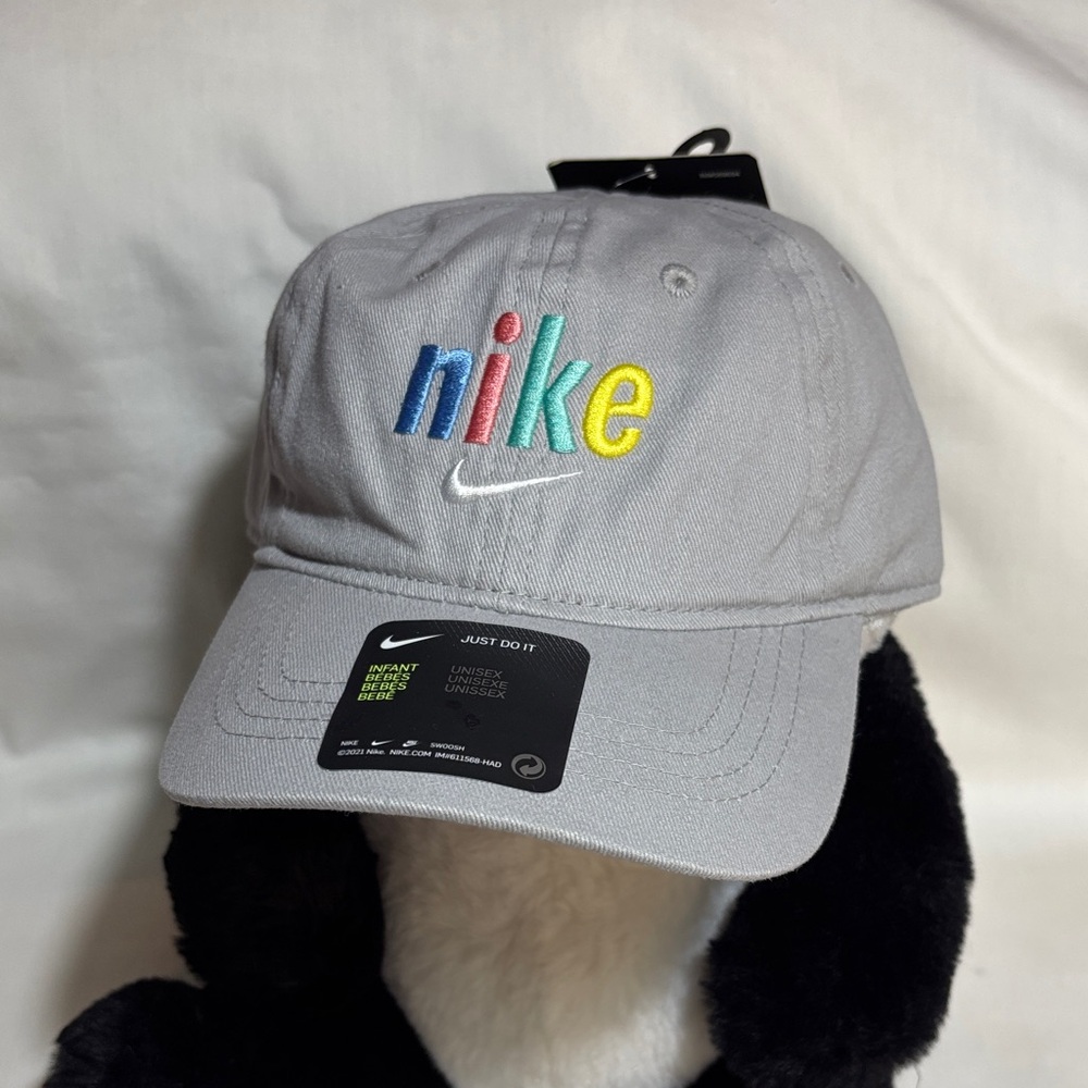 Nike Infant Gray Hat with Multicolor Logo NWT